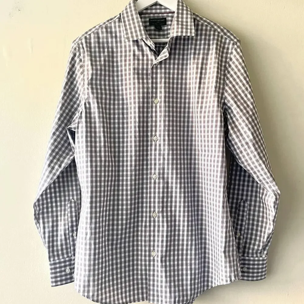 Banana Republic Gray White Plaid & Red No Iron Pinpoint Slim Fit L/S Shirt - L